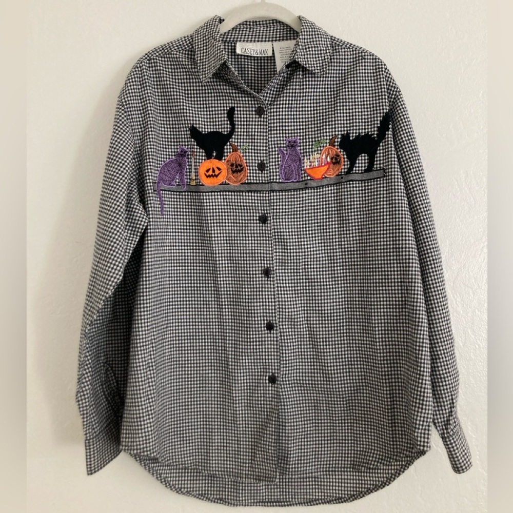 Casey & Max Halloween Long Sleeve Button Shirt  Black White Checks Cat Pumpkin M